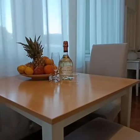 Royal S Privatnim Parkingom * Abbázia